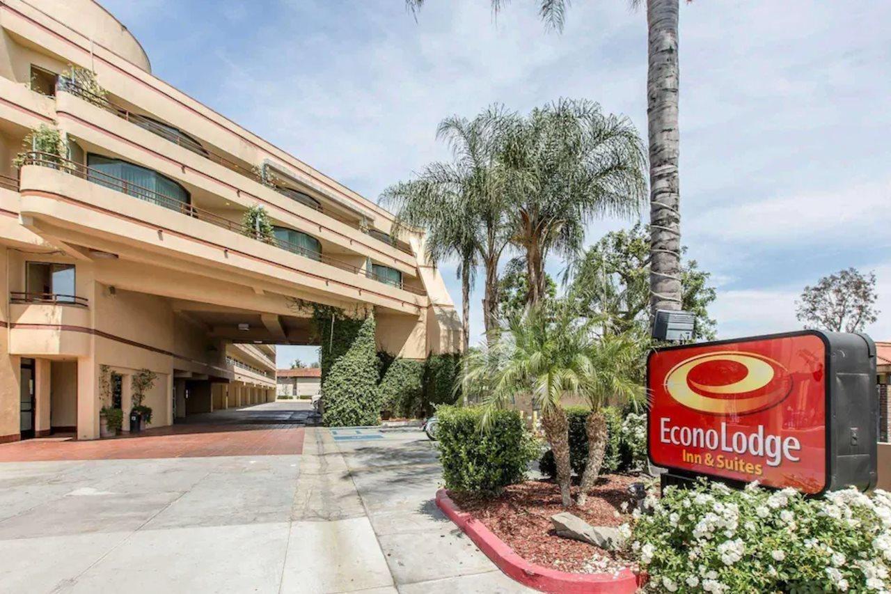 Econo Lodge Inn&Suites Riverside - Corona Exterior foto