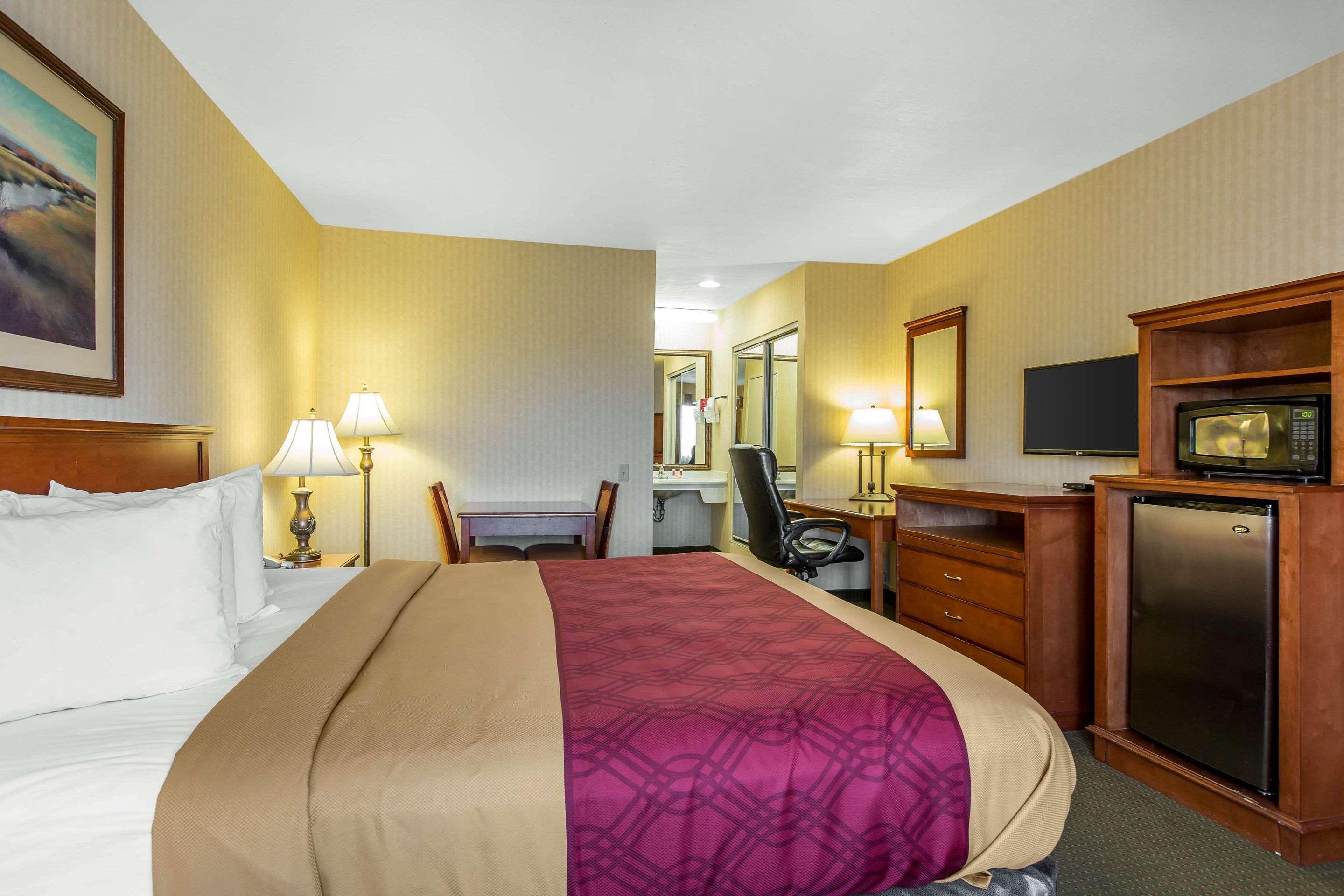 Econo Lodge Inn&Suites Riverside - Corona Exterior foto