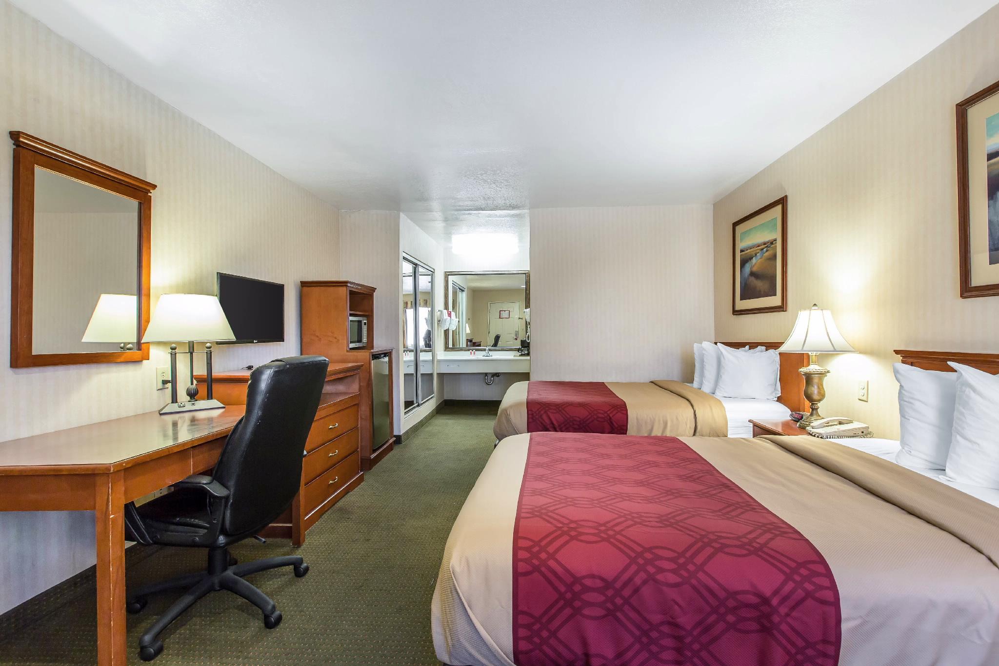 Econo Lodge Inn&Suites Riverside - Corona Exterior foto
